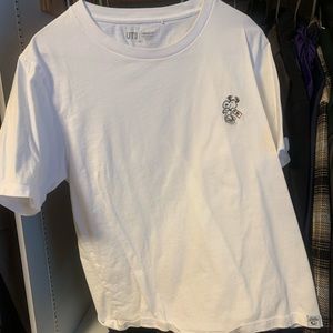 Uniqlo Snoopy shirt